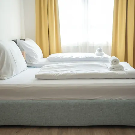 Parkview Hotel *